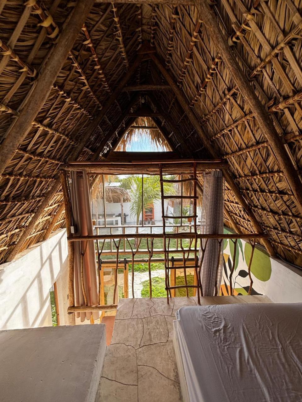 Blue Beach Eco-Hotel By Sanfabini バヤイベ エクステリア 写真