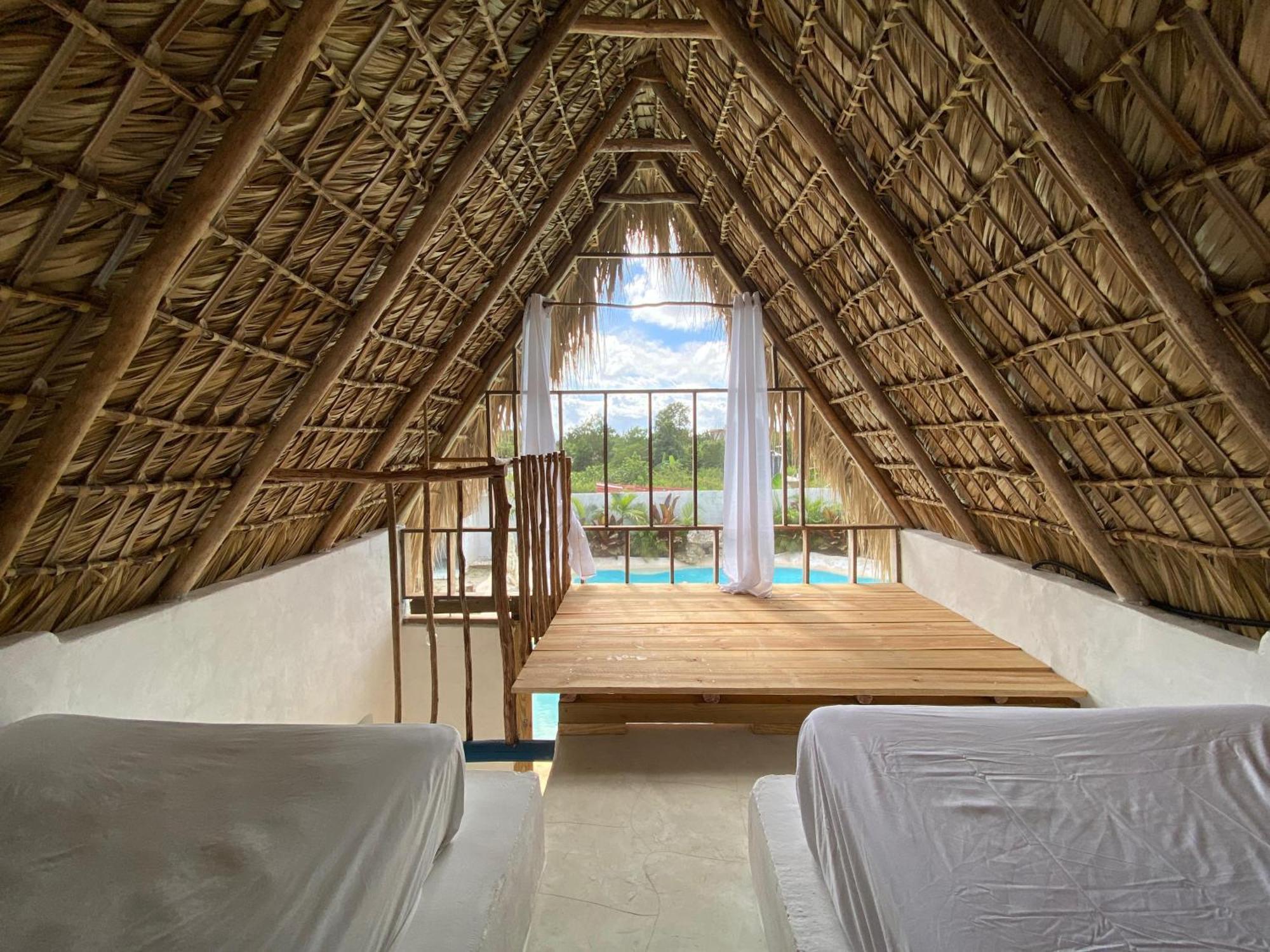Blue Beach Eco-Hotel By Sanfabini バヤイベ エクステリア 写真