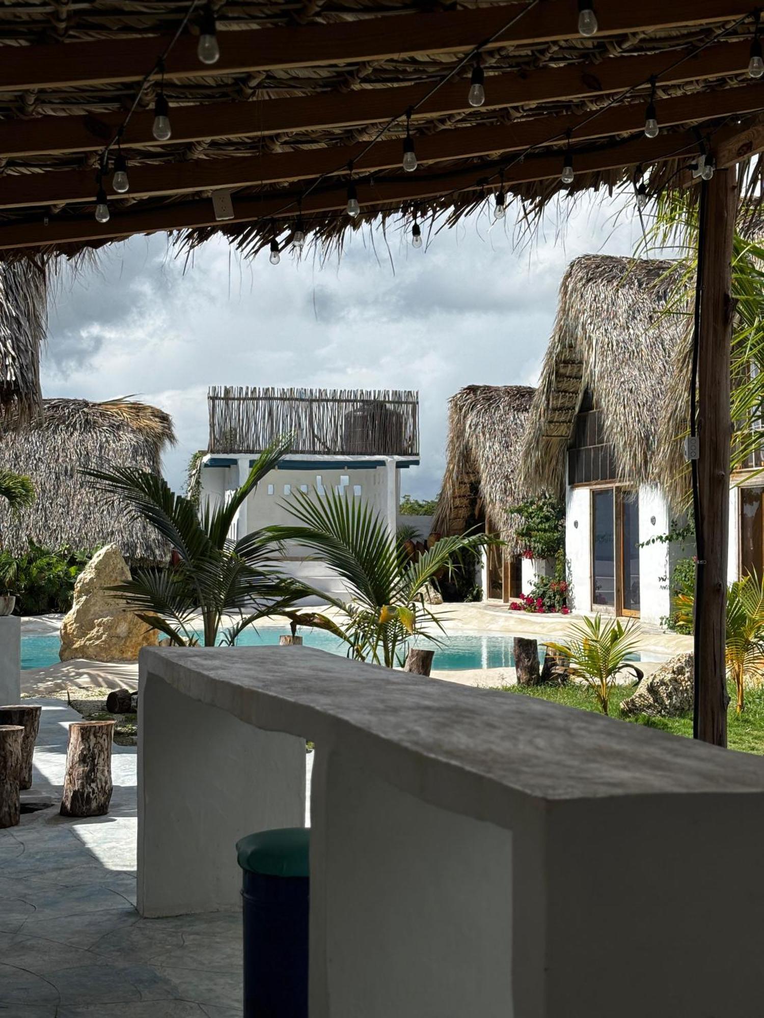 Blue Beach Eco-Hotel By Sanfabini バヤイベ エクステリア 写真