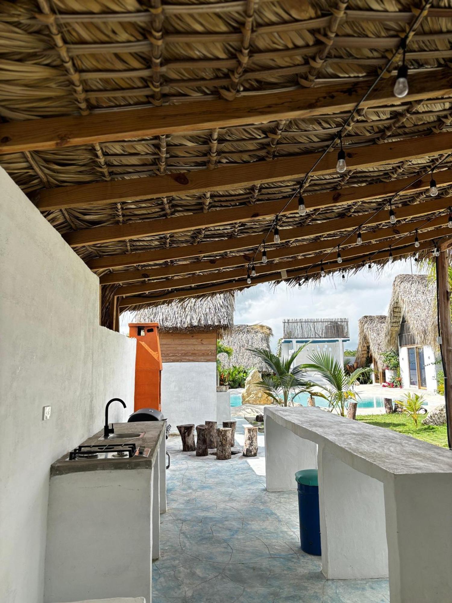 Blue Beach Eco-Hotel By Sanfabini バヤイベ エクステリア 写真