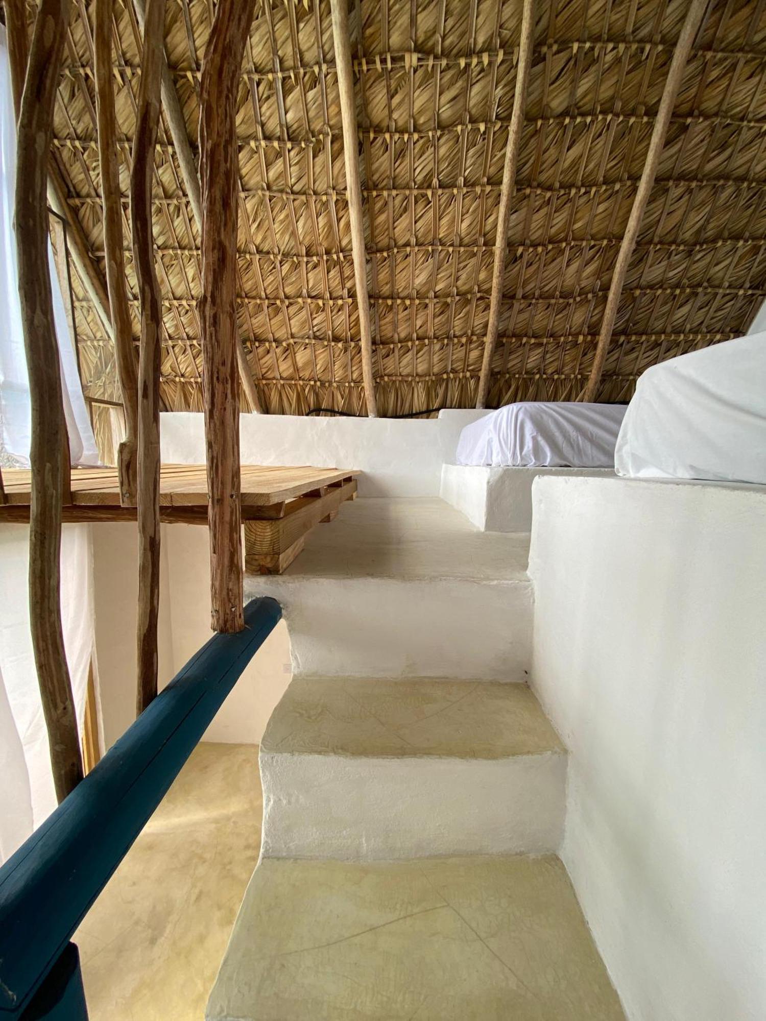 Blue Beach Eco-Hotel By Sanfabini バヤイベ エクステリア 写真
